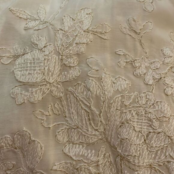 Tiny Ivory Sequin Embroidered Blouse Top Womens Size Medium Lightweight - Picture 9 of 12